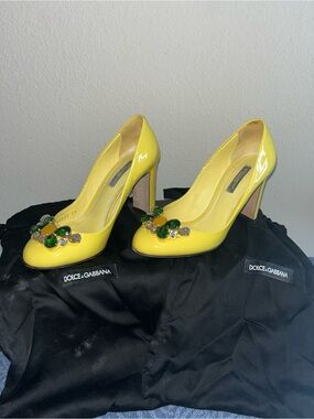 Dolce & Gabbana Yellow Patent Leather Jeweled Pumps with Green Accents